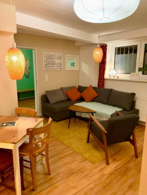 Lovely apartment in yoga studio in the trendy district